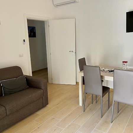 Appartamenti Villa Miramare Ρίμινι Εξωτερικό φωτογραφία