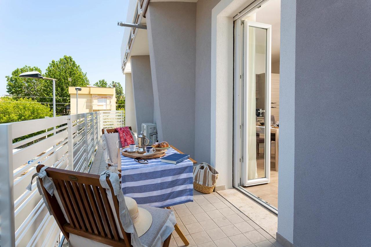 Appartamenti Villa Miramare Ρίμινι Εξωτερικό φωτογραφία